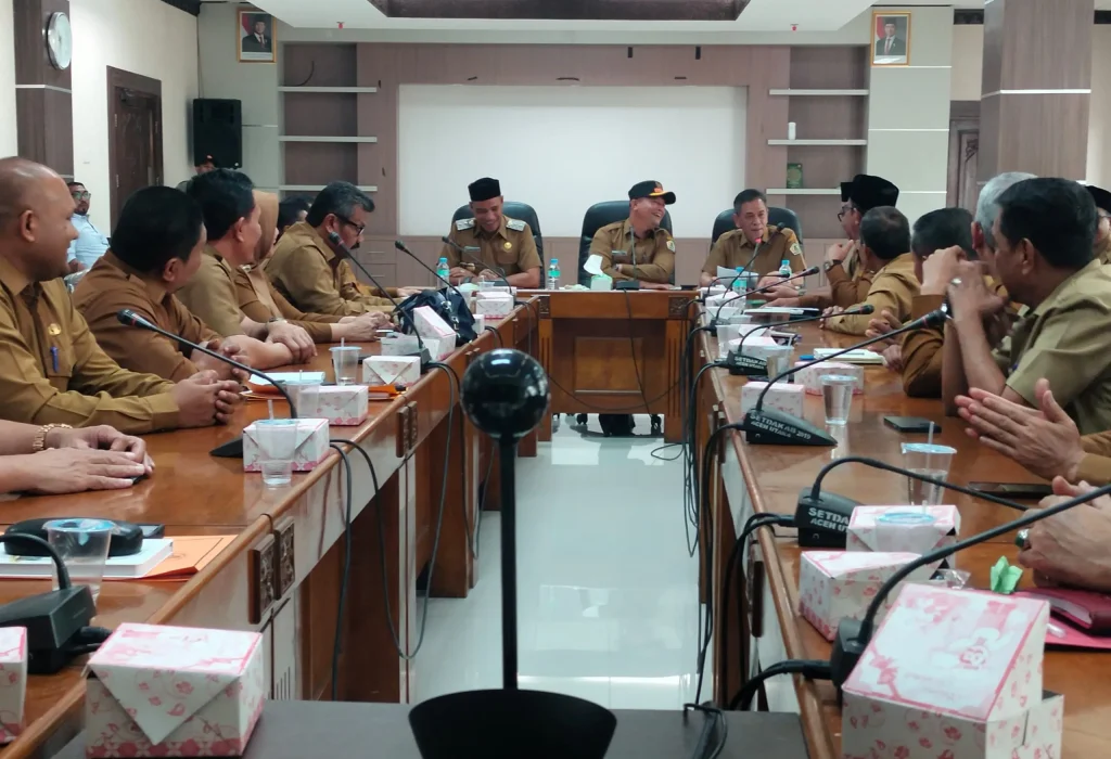 Foto: Ayahwa-Panyang Mengelar Rapat Perdana di ruangan Oprom