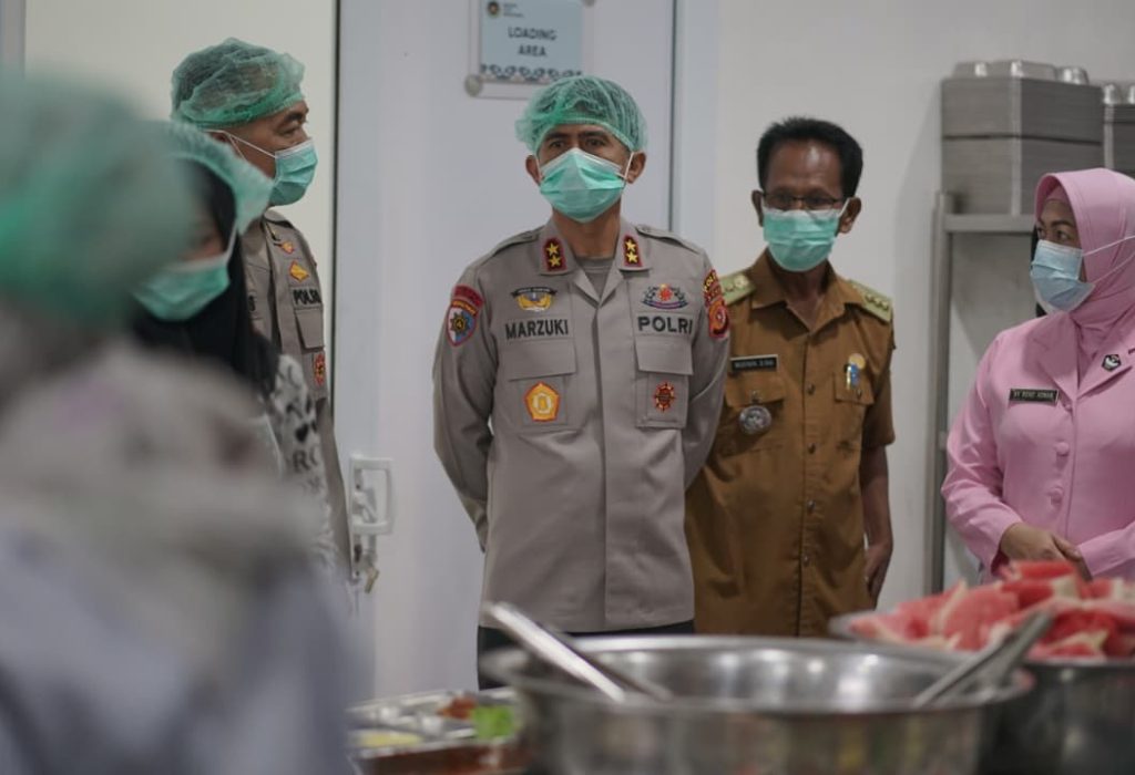 Foto: Kapolda Aceh, Irjen Pol Marzuki Ali Basyah meninjau Dapur MBG