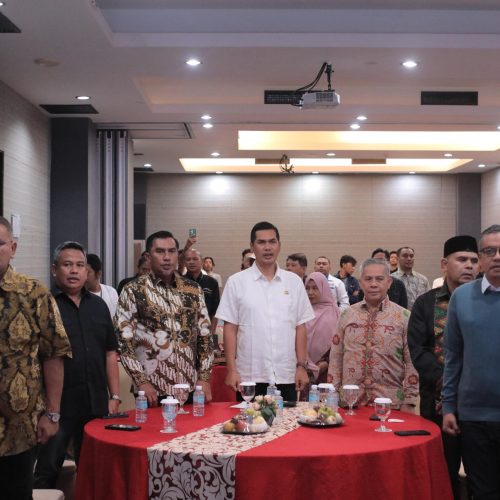 Foto: Sekretaris Daerah Aceh, M. Nasir, S.IP, MPA memberi sambutan pada Musyawarah Daerah (Musda) Jaringan Media Siber Indonesia (JMSI) Aceh yang dilaksanakan di Hotel Kyriad Muraya Banda Aceh, Rabu, 19 November 2025.