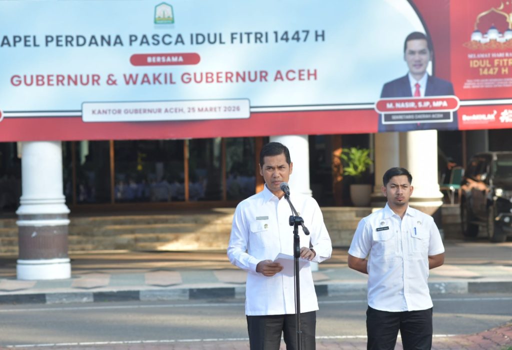 Foto: Sekda Aceh, M. Nasir Apel Perdana Idul Fitri 1447 H/2026 M dan Halal Bihalal bersama dengan Seluruh Kepala SKPA dan Eselon III dan IV serta seluruh Staf di lingkungan Pemerintah Aceh, Halaman Kantor Gubernur Aceh, Rabu, 25/03/2026