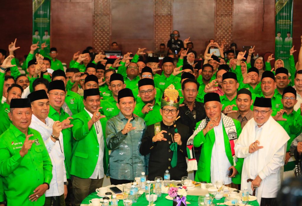 Foto: Wakil Gubernur Aceh, Fadlullah, SE menghadiri sekaligus menyampaikan Sambutan Pada Pengukuhan DPW PKB Aceh oleh  Ketum DPP PKB Pusat Gus Muhaimin di Hotel Hermes Banda Aceh, 31/3/2026