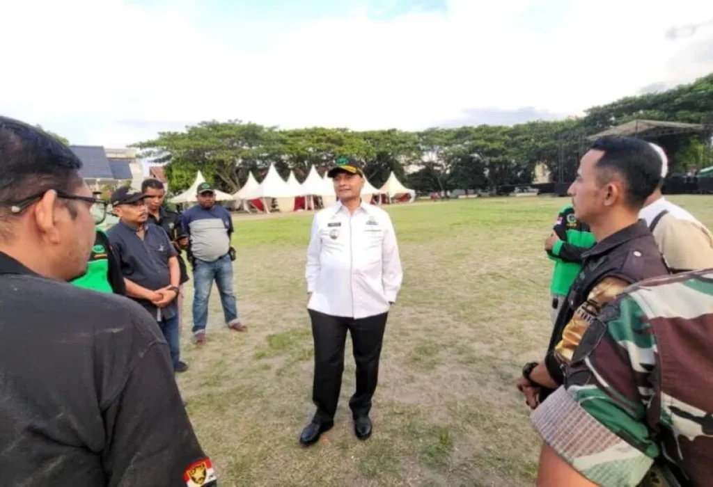 FOTO: Pj Walikota Lhokseumawe Tinjau Persiapan Kedatangan Kemendagri di lapanganm Hiraq