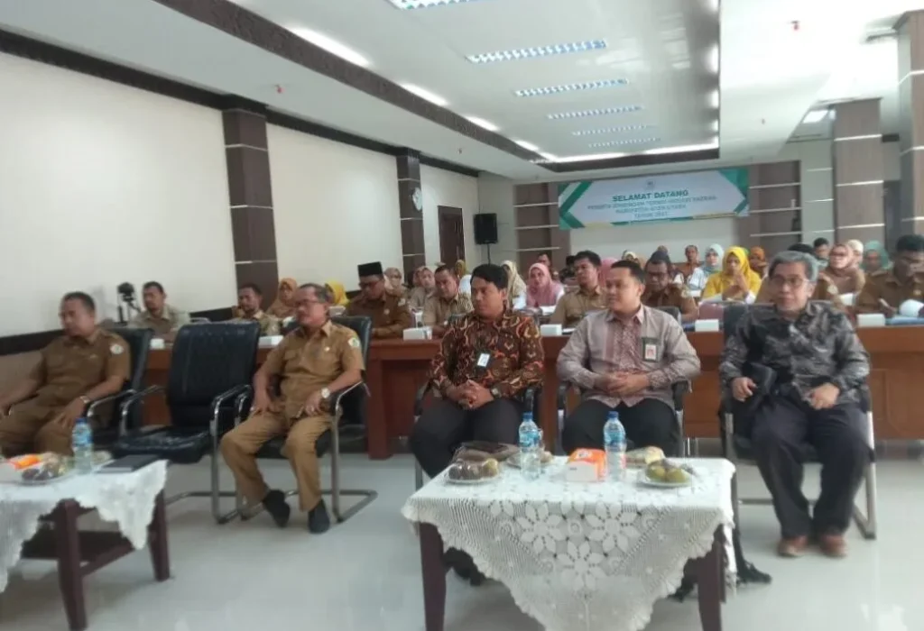 Foto: Kepala SKPK, para Kabid, Kabag, Kepala Puskesmas dan pejabat terkait lainnya mengikuti Bimtek Inovator
