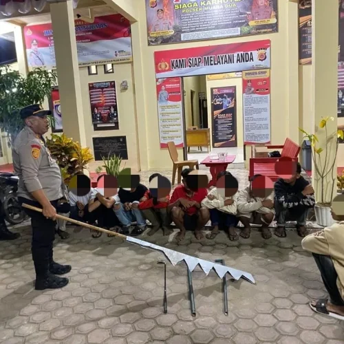 FOTO: Personil Polsek Muara dua, Amankan Pemuda dan BB yang diduga hendak tawuran