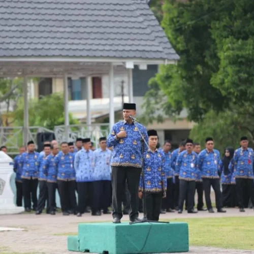 FOTO: Dr. Drs. Imran, M.Si, MA minta para ASN bekerja dengan cepat untuk membenahi daerah pada apel