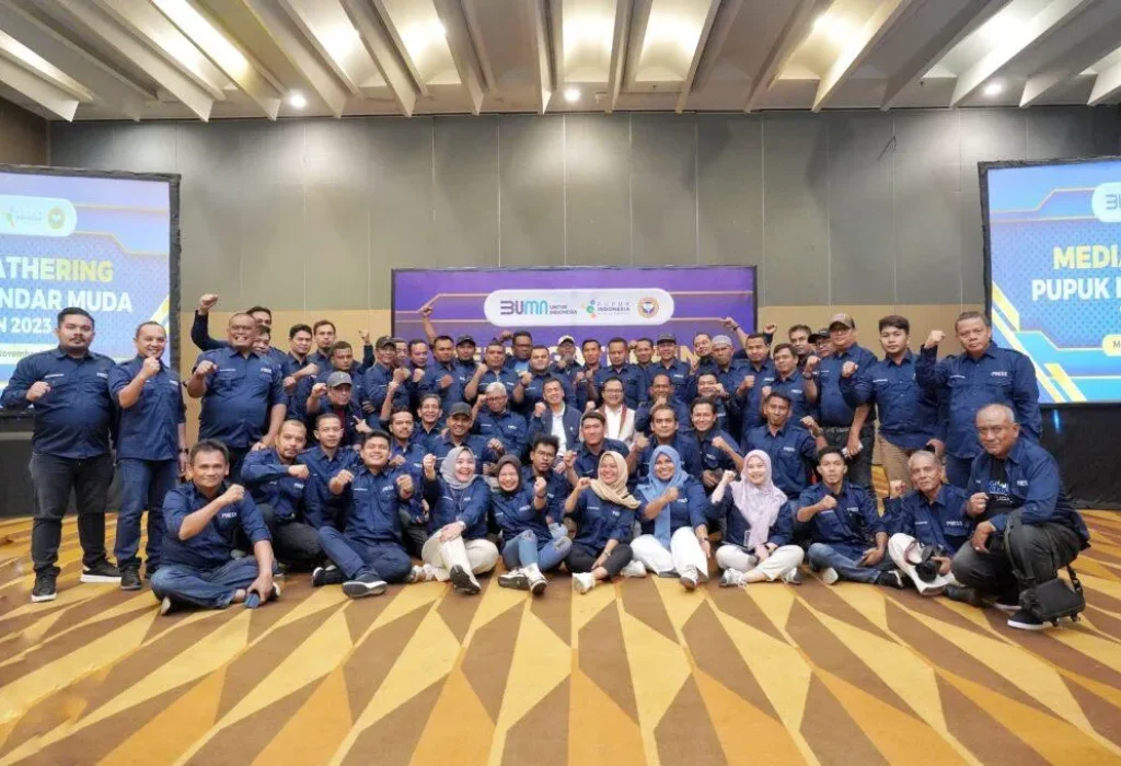 Foto: Manajemen PT Pim Berpose Bersama Wartawan Cettak Dan Online