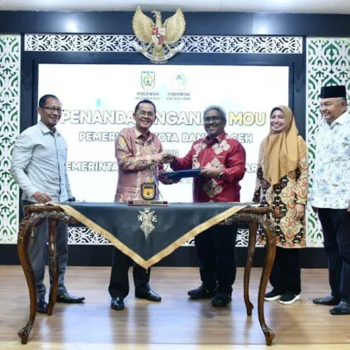 Foto: Pemerintah Kabupaten Aceh Utara melakukan penandatanganan kerjasama atau MoU (Memorandum of Understanding) dengan Pemko Banda Aceh dalam bidang peningkatan pelayanan tera dan tera ulang alat UTTP