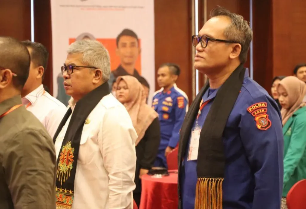 Foto: Direktur Polisi Air dan Udara (Dirpolairud) Polda Aceh Kombes Risnanto, mewakili Kapolda Aceh mengikuti kegiatan Focus Group Discussion (FGD) yang digelar oleh Badan Eksekutif Mahasiswa (BEM) Nusantara Aceh di Hotel Hermes Banda Aceh, Rabu 20 Maret 2024.