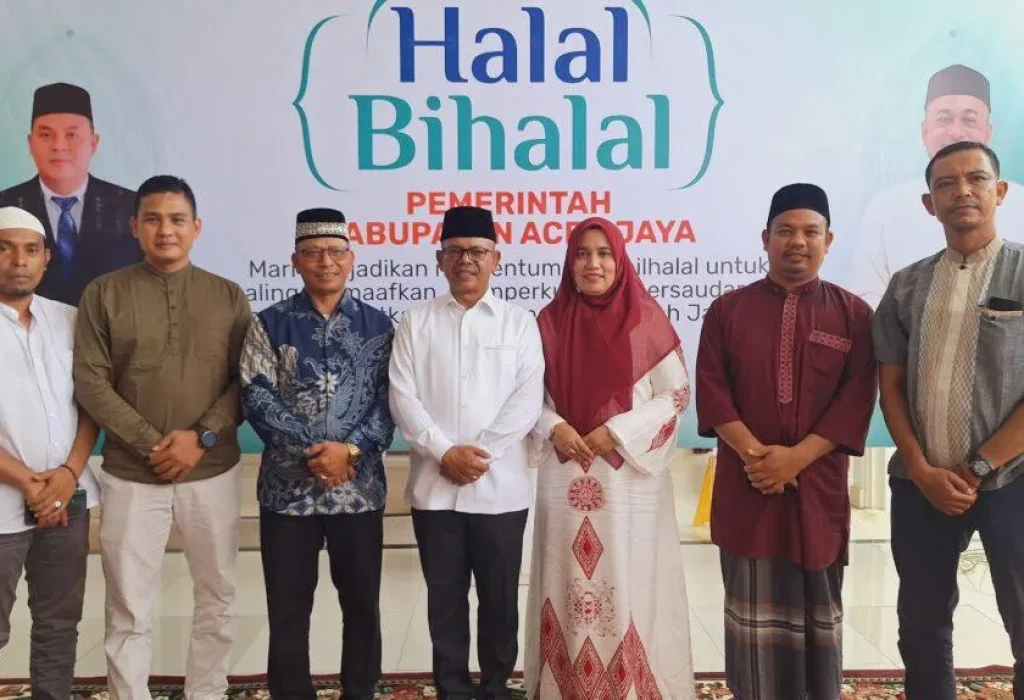 Foto: Foto: Pj Bupati Aceh Jaya, Dr. A. Murtala, M.Si berfoto bersama usai kegitan Halal Bihalal