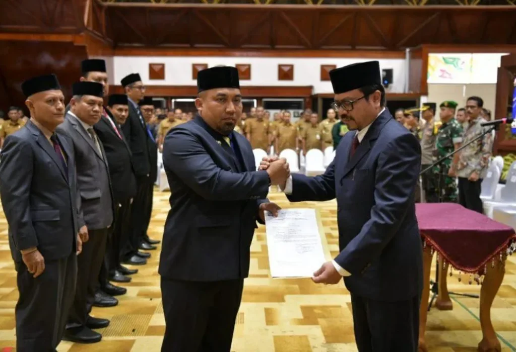 Foto: Muhammad Iswanto di Lantik oleh Sekda Aceh diangkat dalam Jabatan Baru sebagai Kepala DPMPTSP