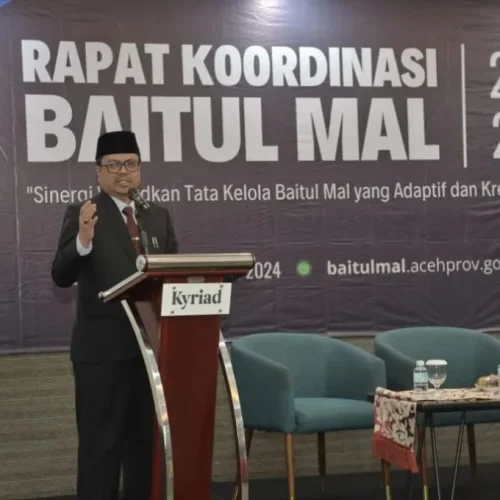 Foto: Pj Sekda Aceh, Azwardi membuka Rapat Koordinasi Baitul Mal Se Aceh di Hotel Kriyad Muraya Banda Aceh, 27/5)2024