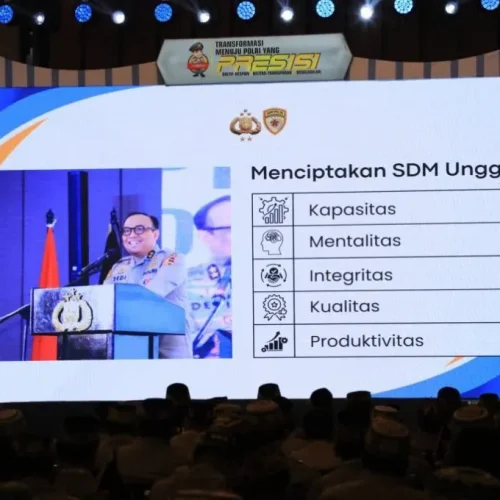 Foto:  Polri melalui Asisten Kapolri bidang Sumber Daya Manusia (As SDM) Irjen Dedi Prasetyo meluncurkan buku