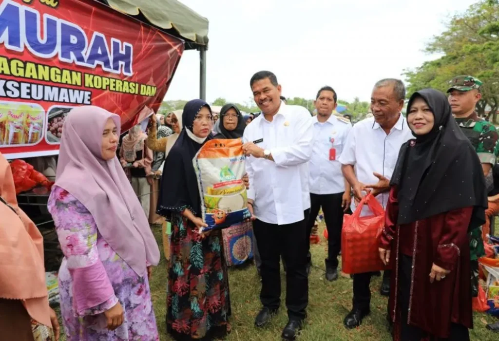 Foto: Pemerintah Kota (Pemko) Lhokseumawe hadirkan kembali Pasar Tani dengan semangat mendukung ketersediaan pangan dan stabilisasi harga melalui Gerakan Pangan Murah