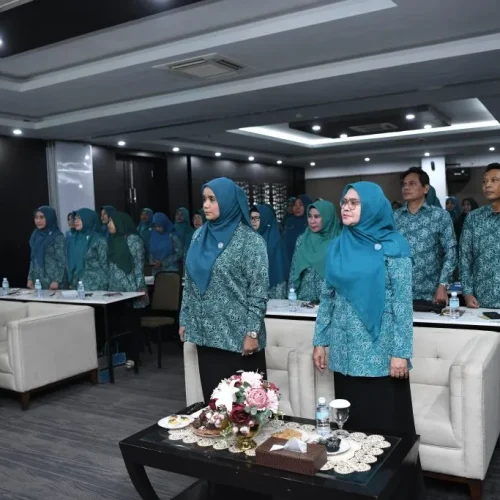 Foto: Pj. Ketua PKK Aceh, Mellani subarni, membuka secara resmiRapat koordinasi pokja II di Hotel rasamala, Banda Aceh, 24/06/2024