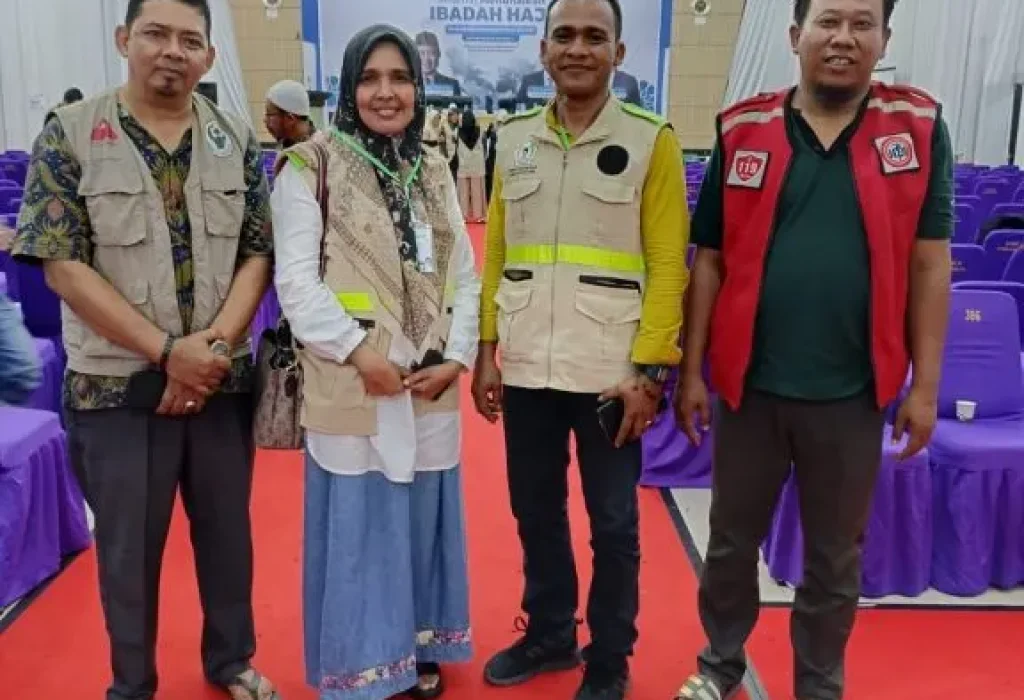 Foto: Kabid Pengendalian dan Pemberantasan Penyakit (P2P) dr. Ferianto bersama Tim Kesehatan Aceh Utara untuk Ibadah Haji