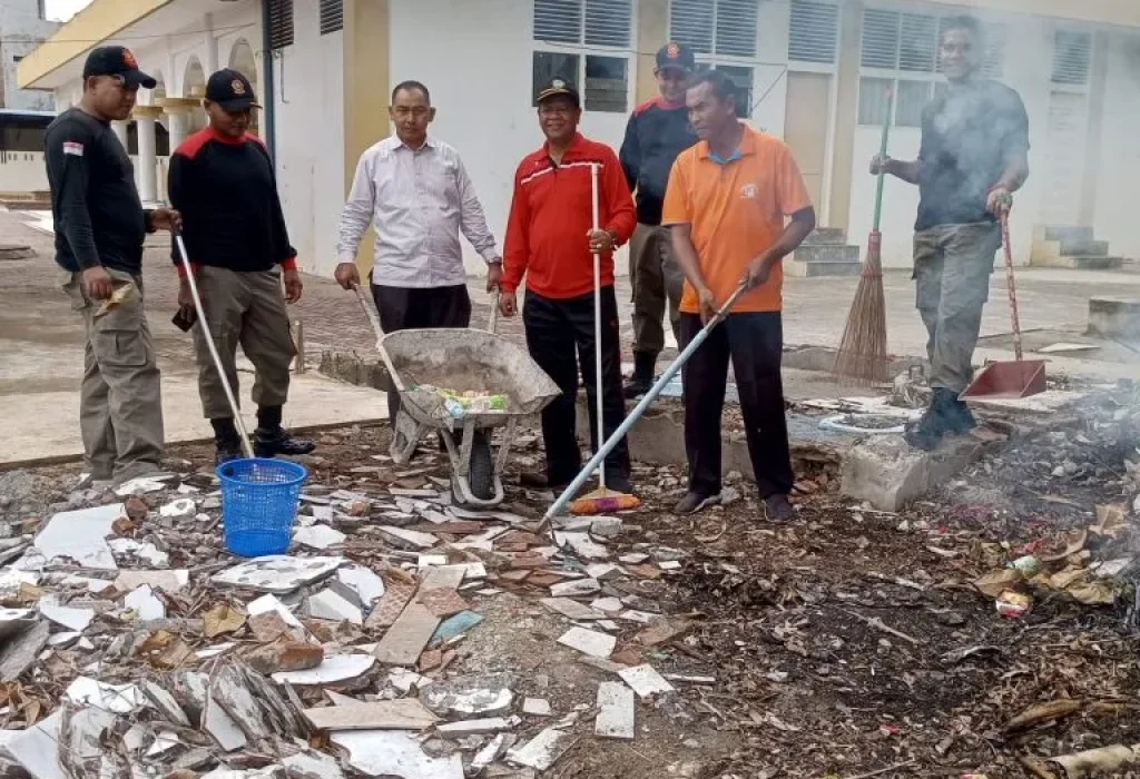 Foto: Foto : Aksi BIS di Masjid Baitul Mukhlisin, Sampoiniet Kecamatan Baktiya Barat