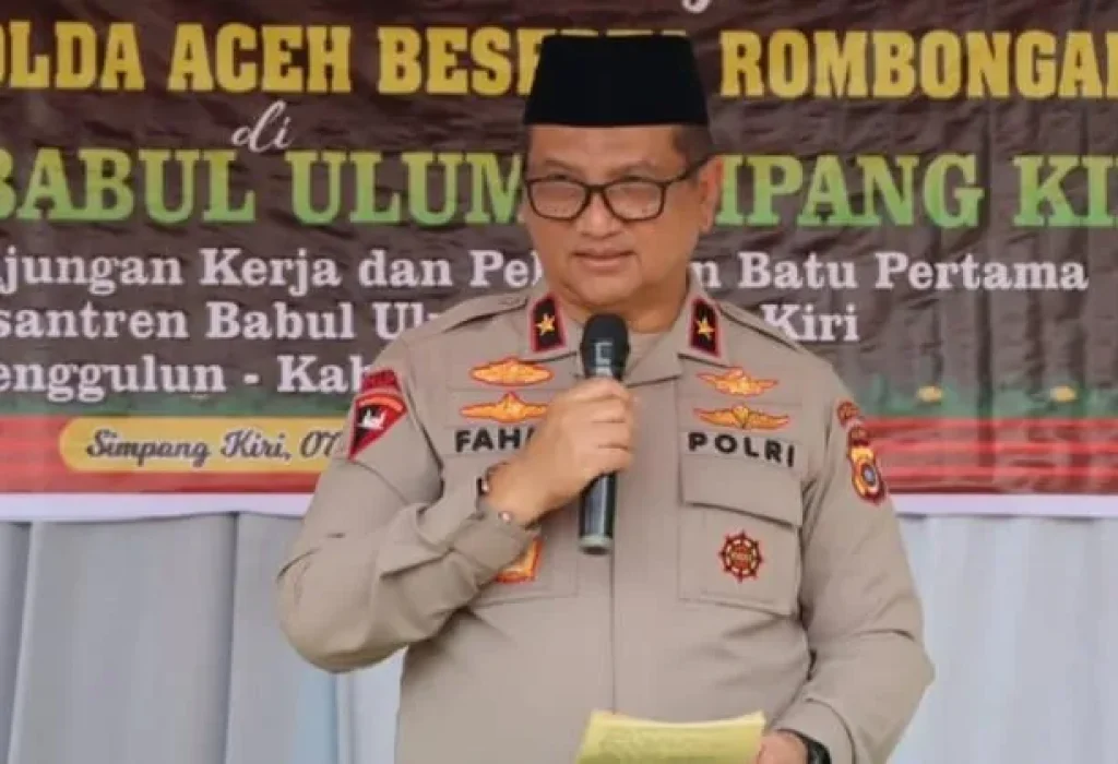 Foto: Wakapolda Aceh Brigjen Armia Fahmi mengajak seluruh lapisan masyarakat untuk mengharumkan nama Aceh pada momen perhelatan Pekan Olahraga Nasional (PON) ke-XXI Aceh-Sumut. Apalagi, provinsi berjuluk Bumi Serambi Mekkah itu dipercaya sebagai tuan rumah pada pesta olahraga nasional empat tahunan tersebut.