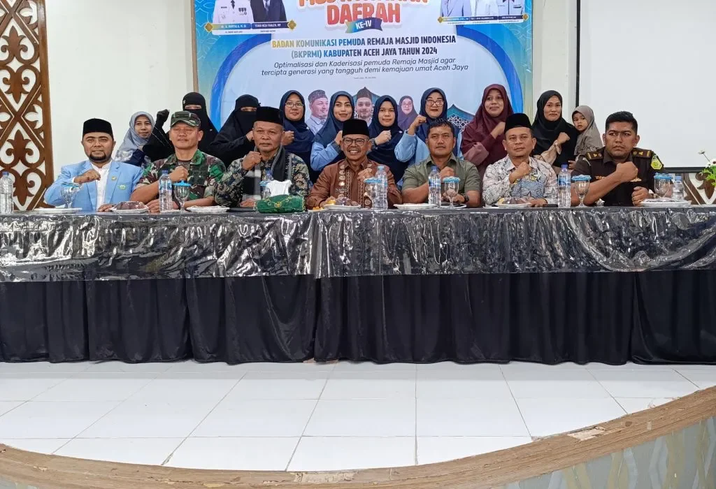 Foto: Penjabat Bupati Aceh Jaya, Dr. A. Murtala., M.Si., membuka kegiatan Musyawarah Daerah (MUSDA) ke-4 Badan Komunikasi Pemuda Remaja Masjid (BKPRMI) Kabupaten Aceh Jaya Tahun 2024