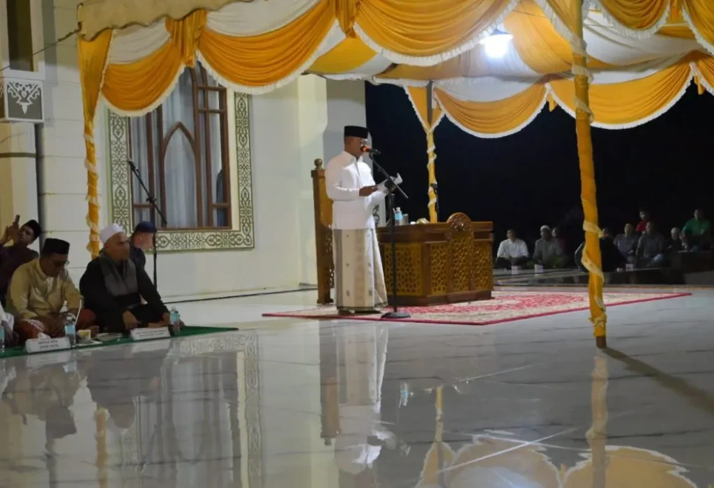 Foto:  Pj. Bupati Murtala mengajak masyarakat Aceh Jaya untuk menjadikan momen Tahun Baru Islam ini sebagai momentum untuk introspeksi dan muhasabah diri