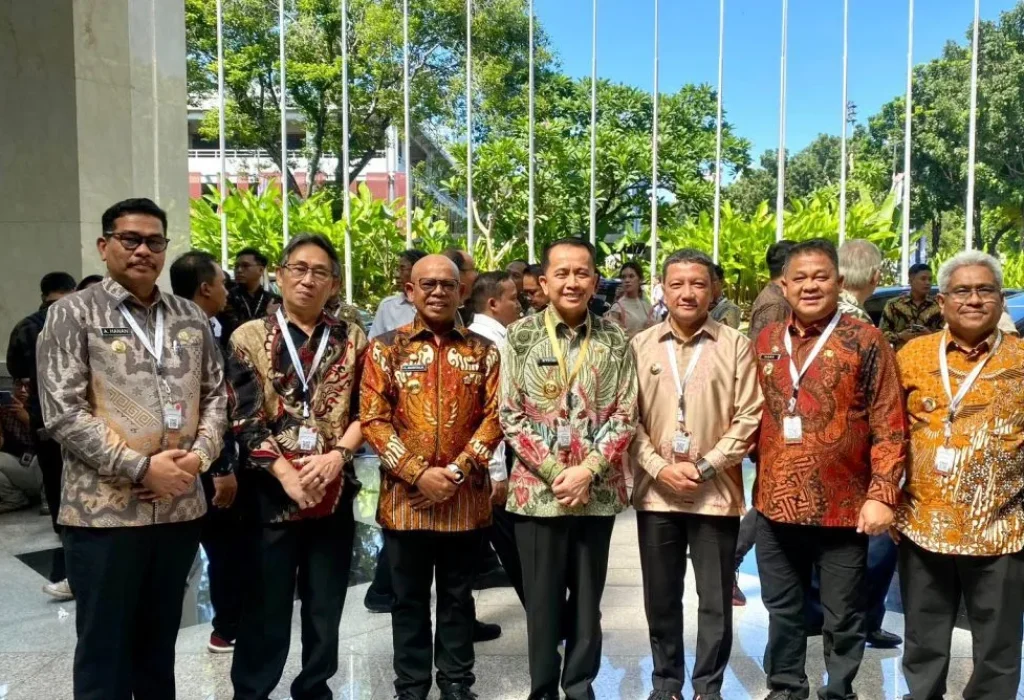 Foto: Pj Bupati Aceh Jaya berfoto Bersama Pj Bupati/Walikota Se indonesia