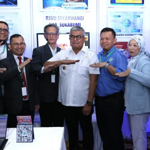 Foto: Pj Gubernur Aceh Bustami membuka  sekaligus Memberi Sambutan Selamat Datang pada Rapat Kerja Nasional Asosiasi Rumah Sakit Daerah Seluruh Indonesia  (ARSADA) Rabu 23 Juli 2024 di Gedung Amel convention Hall