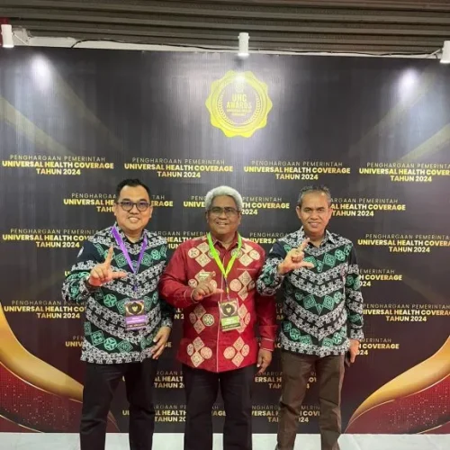Foto: Penjabat (Pj) Bupati Aceh Utara, Dr. Drs. Mahyuzar, M.Si, hadir dalam acara tersebut didampingi oleh Kepala Dinas Kesehatan Aceh Utara, Amir Syarifudin, SKM.