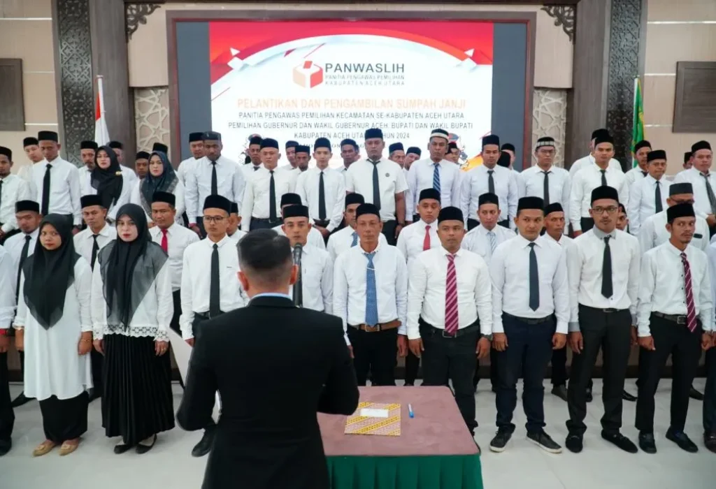 Foto; 81 Panwaslihcam Dilantik Oleh Ketua Panwaslih Kabupaten Aceh Utara