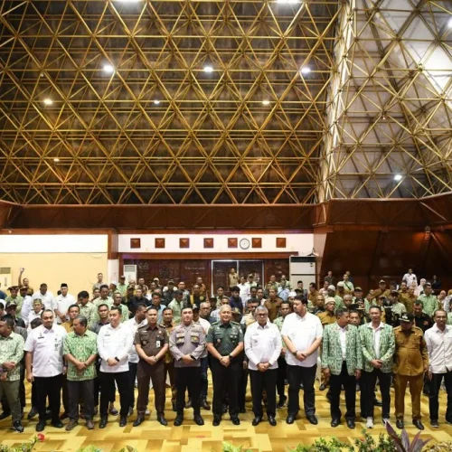 Foto: Penjabat (Pj) Gubernur Aceh, Bustami, SE, M.Si, membuka secara resmi Workshop Penguatan Pemerintahan Gampong, Silaturahmi Daerah Pemerintahan Gampong se-Aceh, dan Rapat Koordinasi Daerah APDESI Aceh yang digelar di Anjong Mon Mata