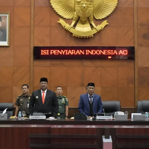 Foto: Pj. Gubernur Aceh, Dr. H. Safrizal ZA mengikuti rapat paripurna Rancangan Kerja Tahunan (RKT) di gedung utama DPRA, rabu, 04/09/2024