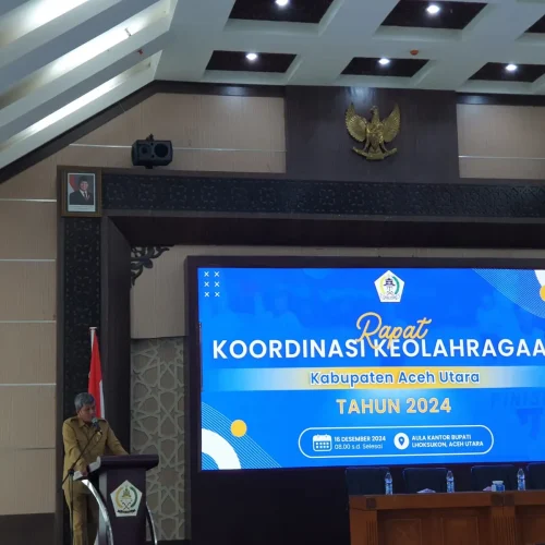 Foto: Pj. Sekda Aceh Utara, Dayan Albar membuka Rakor keolahragaan di aula kantor Bupati Aceh Utara, Landing