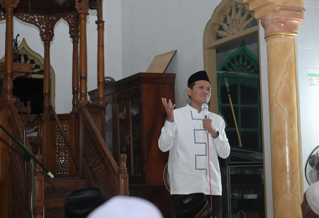 Foto: Safari Ramadhan di Aceh timur, Wakil Gubernur Serahkan Bantuan dan Tegaskan Komitmen Pembangunan Berbasis Syariat Islam